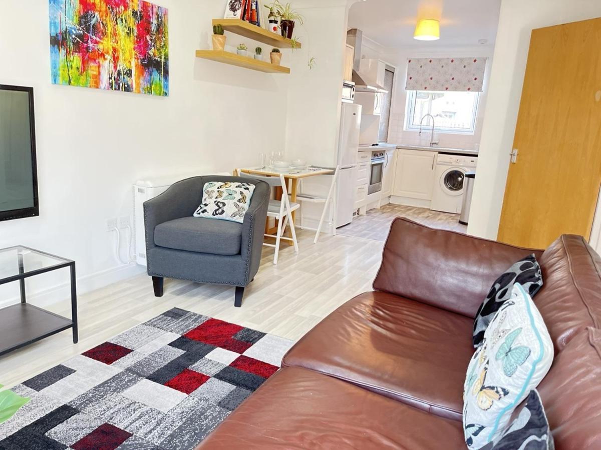 Bright 2 Bedroom Apartment - EDI Kültér fotó